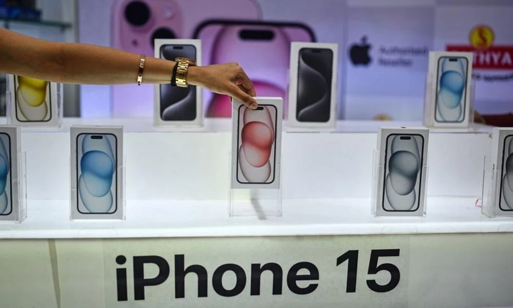 Πρόβλημα υπερθέρμανσης στα νέα iPhone – Πώς θα το αντιμετωπίσει η Apple